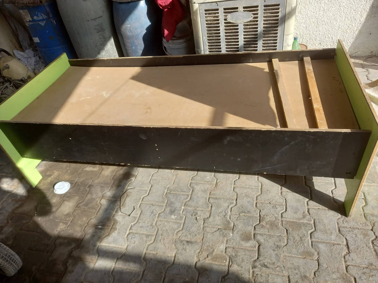 جربايه  ام النفر للبيع  المكان بغداد الجديده السعر  ٣٥ رقمي ***********
