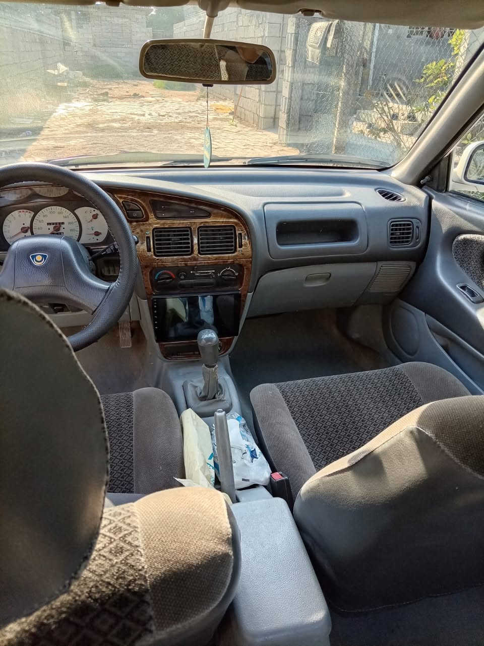 بروتون موديل ٢٠٠٢ كير عادي عل وضع الشركة بلاد كير محرك تبريد بيها بس باب السايق مضروب ومصبوغ السنوية والهزة جدد السنوية ل ٢٧ رقمها انكليزي  السعر رد تلقائي بتعليقات 
***********
