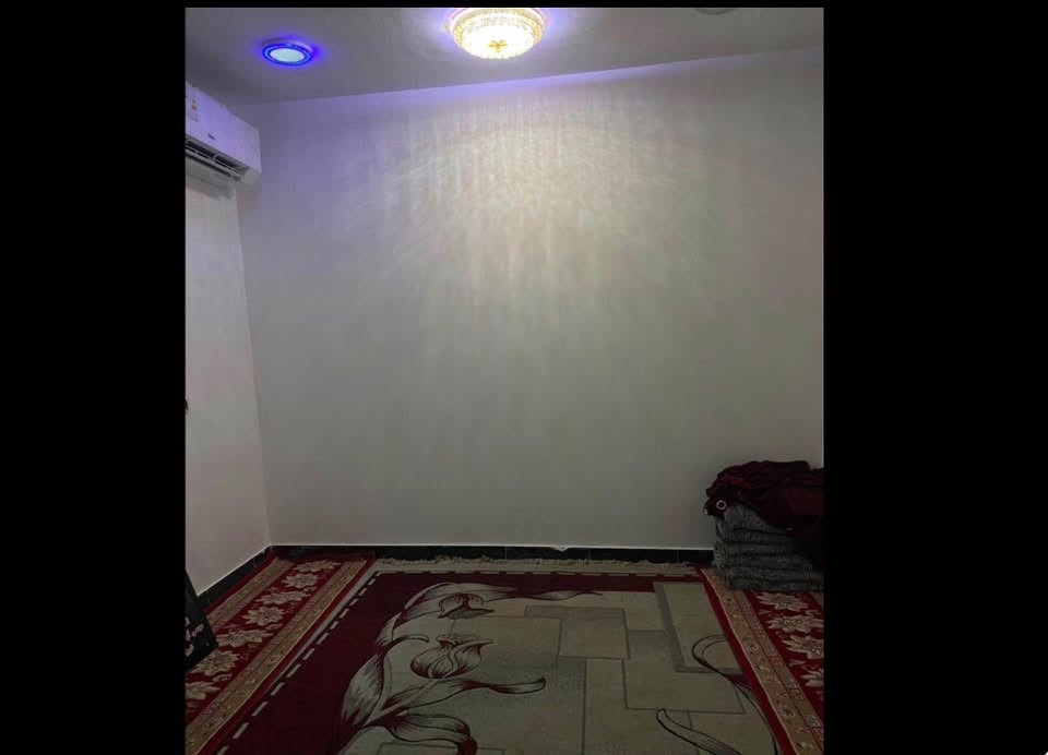 دار للبيع في حي الامام الصادق 🏡 
الموقع الدقيق  خلف مول السجاد 
شارع مدرسة واحة التميز الأهلية 
التفاصيل:
نوع العقار : زراعي سند 25 
المساحة 100 م
يتكون الدار من غرفة + وصالة + وبراني منفصلة عن الدار 
ومطبخ +حمام داخلي + حمام خارجي
الطابق الثاني غرفة + حمام 
للاستفسار ومعاينة تفاصيل الدار اكثر الاتصال على الرقم 

***********

أدمن حبيبي بلا زحمة عليك

