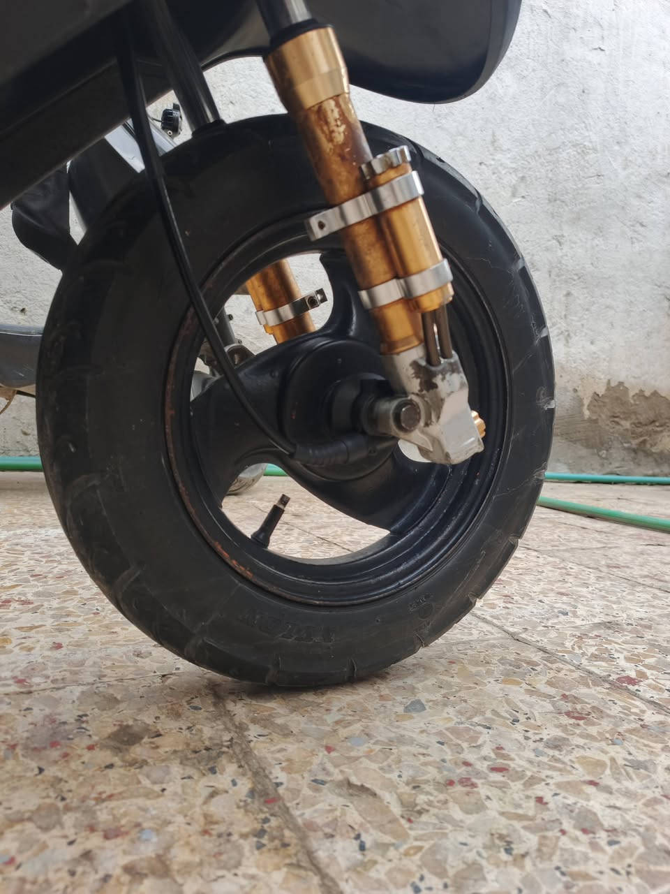 سلام عليكم غراض ماكس للبيع
صالنصة بلادية الاصلية 
ويلات ابلادية 
ودبلات 
المكان/ زويرجات
الرقم/***********
