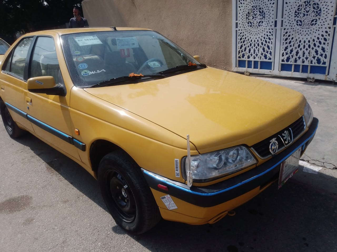 السلام عليكم بيجو لميس 13 السياره جاهزه من كلشي بيها خيط بخار كلش قليل محرك ناعم وحلو كير تبريد خير من الله داخل جديد بدون حادث بيها دواير ملكطه كشرها حلو وعدل لا شخط ولا رصعات تخم تأير تجي وشوف بعينك احلى من الصور السعر 40 وبيها حك الجيه بغداد الزعفرانية *********** سنويه إلى 28 تحويل مباشر شرط التحويل
