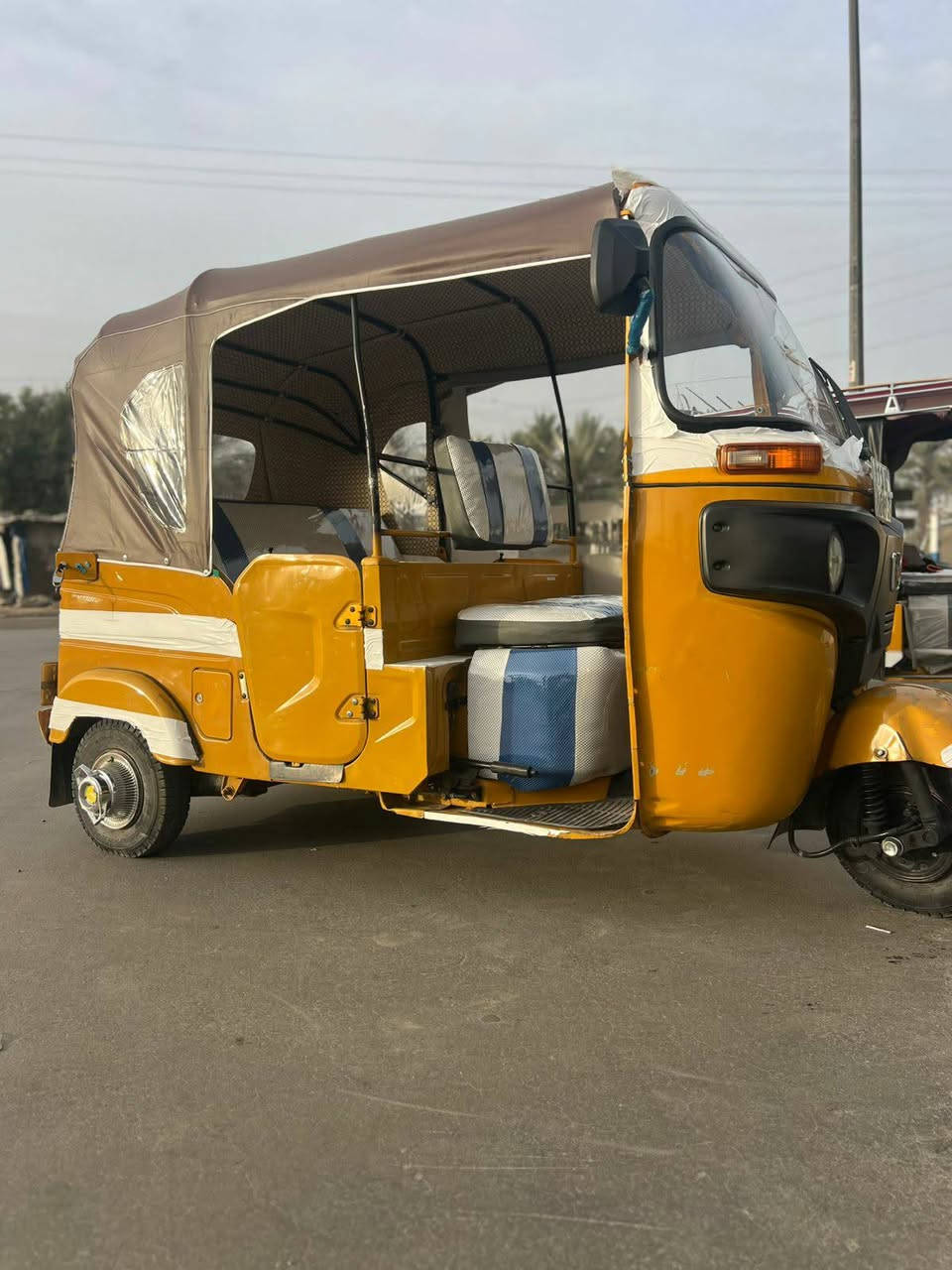 تكتك 21 رقم انگليزي بغداد تحويل ثاني يوم. جاهزه من كلشي تجفيت وكلجات جدد تخم تاير جديد باتري جديد دوشمه وجادر جدد عنواني بغداد شهداء السيديه تقاطع الدرويش السعر. 7.300.


**إذا كنت صاحب هذا الإعلان وتريد حذفه لأي سبب، رجاءا أرسل رسالة إلى الدعم الفني**