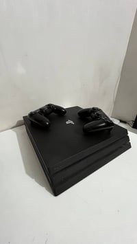 فور برو مهكر لك ستيكر ما مفتوح لا تنضيف ولا تصليح ويا يدتين اصليات و غ...