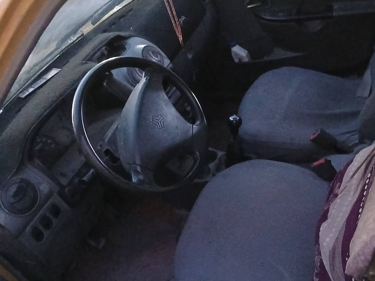 سلام عليكم اخواني سايبا للبيع شراي يتصل خطي *********** سعره 25 وبيه مجال بسيط موديل 2012 شراي يجي  الاتصال فقط اجاوب على رصيد وخطي ثاني ***********
