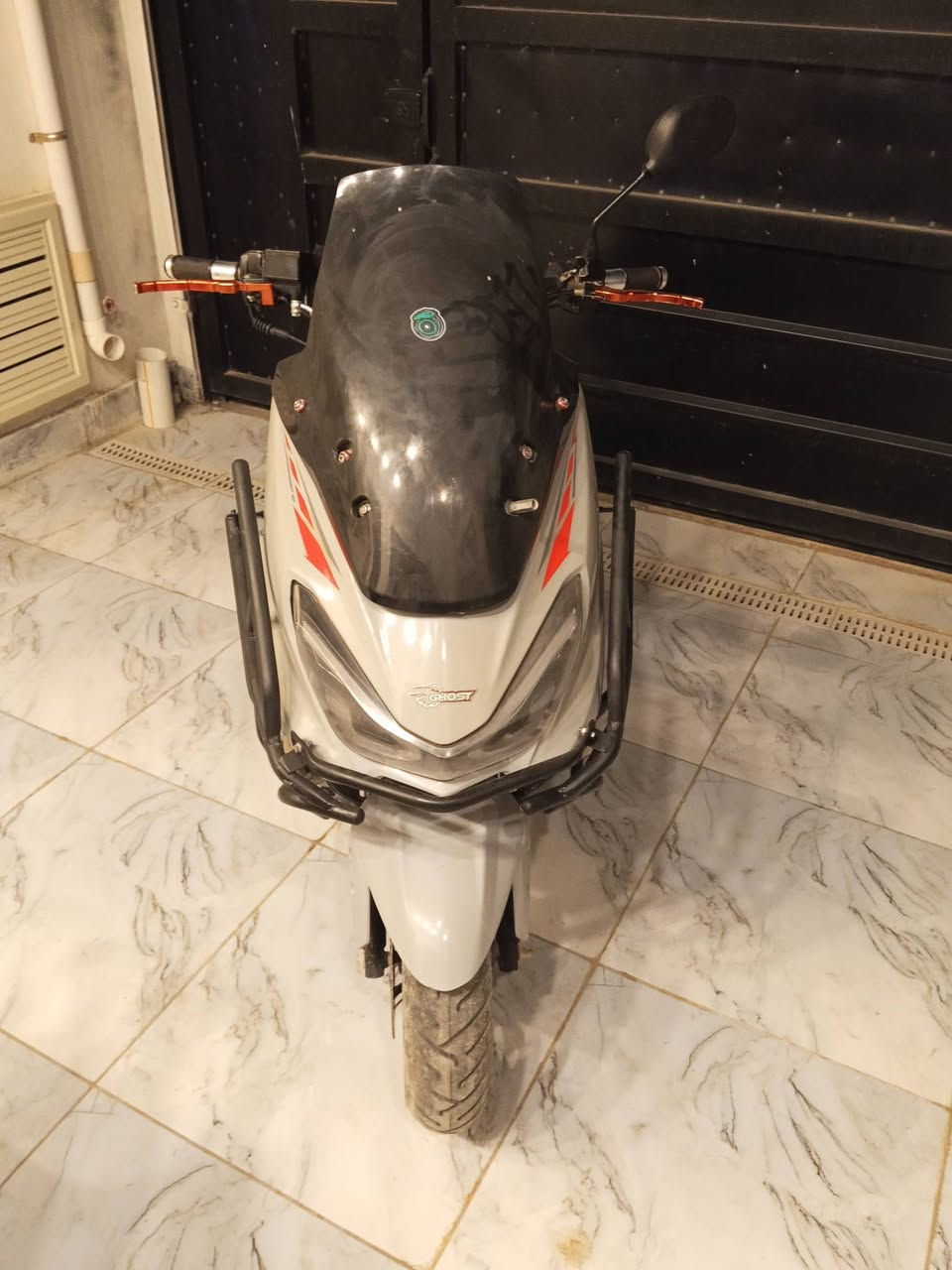 للبيع مكاني طوريج جوست سترونك  صيني موديل 23 بصمه سلف هندر كله مكفوله بلادي ما داخله تصليح سعر 650 وبيه مجال ***********
