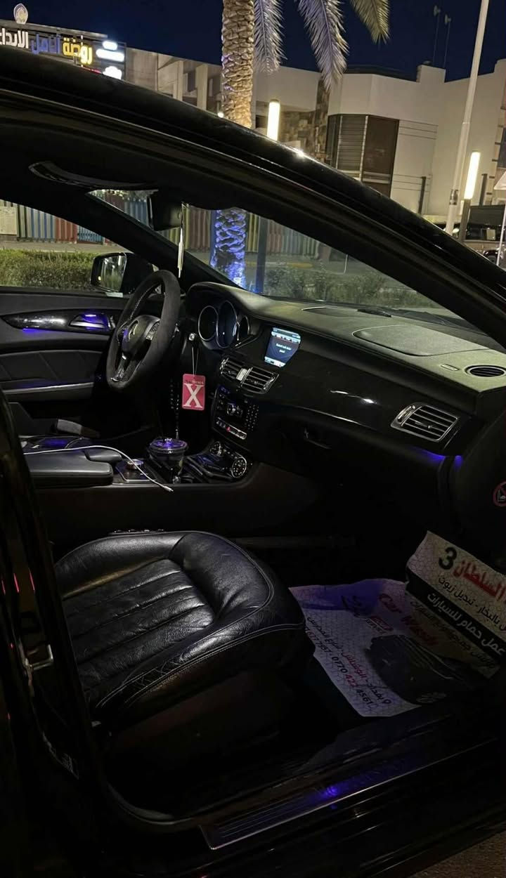 Cls 350 2013 
الوحش للبيع فووول اعلى مواصفات  محدث كت دعاميات ولايتات والويل 2017 AMG وارد الماني حادث جاملغ خلفي فقط وبالعراق صبغ جاملغ وبنيد بدون دواخل رقم اربيل سنوية جديدة باسمي ماشية 200 كيلو 
شاشة كبيرة كامره خلفية فتحة سقف رادار امامي رادار جانبي حساس امامي خلفي تحديد مسار كشن حار بارد تحكمات حضن تبريد قطعتين منفصل برده خلفية كهرباء لد انارة داخلية متغيره …
عنواني كربلاء *********** 
السعر 188 وبيها مجال بسيط بيع فقط
