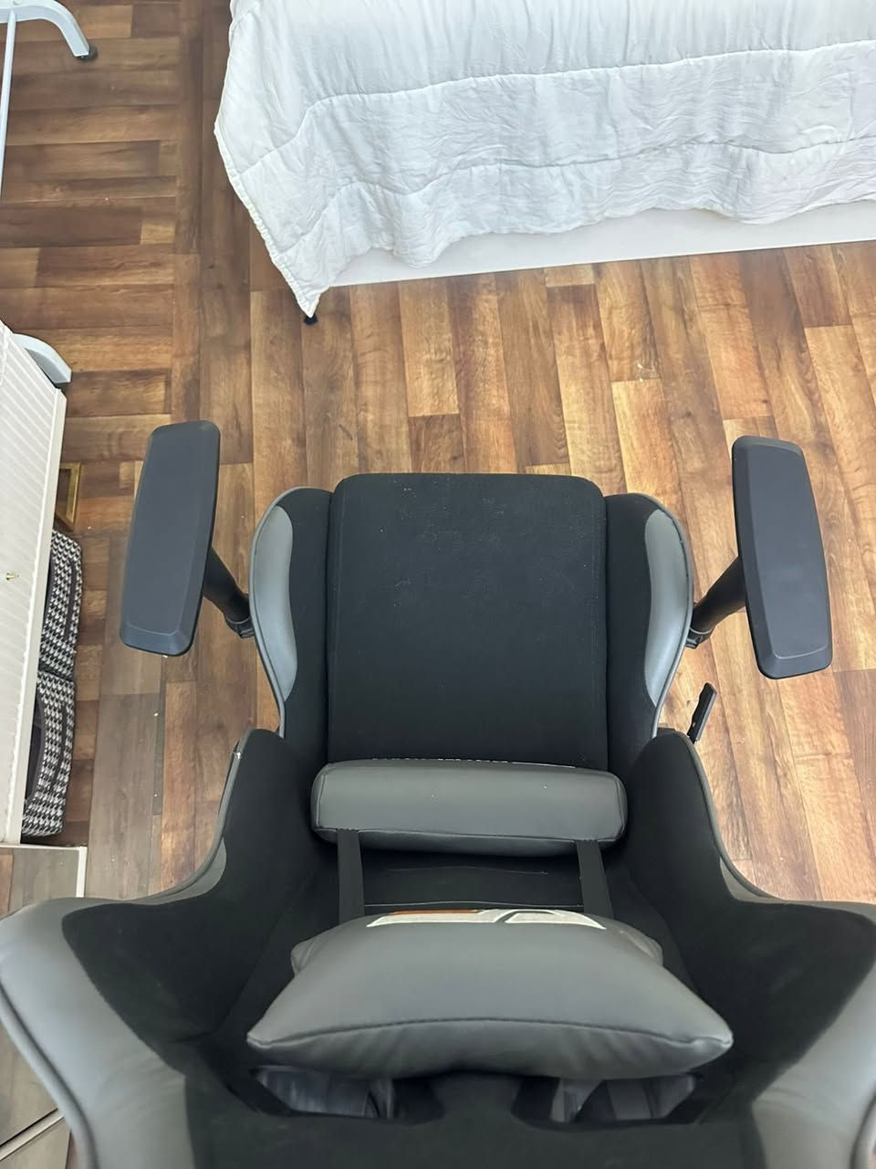 ي كيمنك ب 85 الف شركة دارك فلاش جديد مستعمل جدا قليل


**إذا كنت صاحب هذا الإعلان وتريد حذفه لأي سبب، رجاءا أرسل رسالة إلى الدعم الفني**