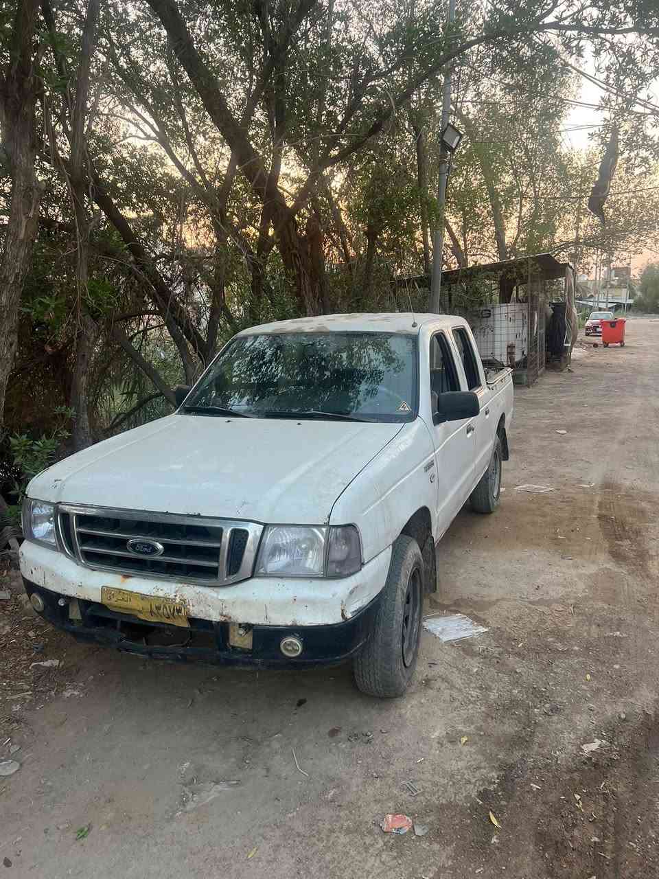 سيارة فورد مبدلة مكينة نكرة سلف شغاله كلشي مابيها حك كراب بس الجوز مال جام يراد تبديل ويصعدن مابيها شي ارجه واكول مال كراب الي عندة مزرعة والي عنده معمل تفيده السيارة واذا شخص رايدها بكيفه سيارة تخلي بيها بانزين وين ماتريد تروح روح بيها مشكله وحدة بس الي اهيه الرقم مالها سيارة  ب اسم الشركة والشركة خارج العراق عندي مكاتبه ب اسم الولد واذا تريد سويها سويها مابيها اي اشكال واسويلك ومكاتبه بيها سياره سعرها 35 ورقه وبيها مجال قليل امانة الله محتاج وماكدر اطيح زايد بيها مجال حك جيه بس ***********
***********
