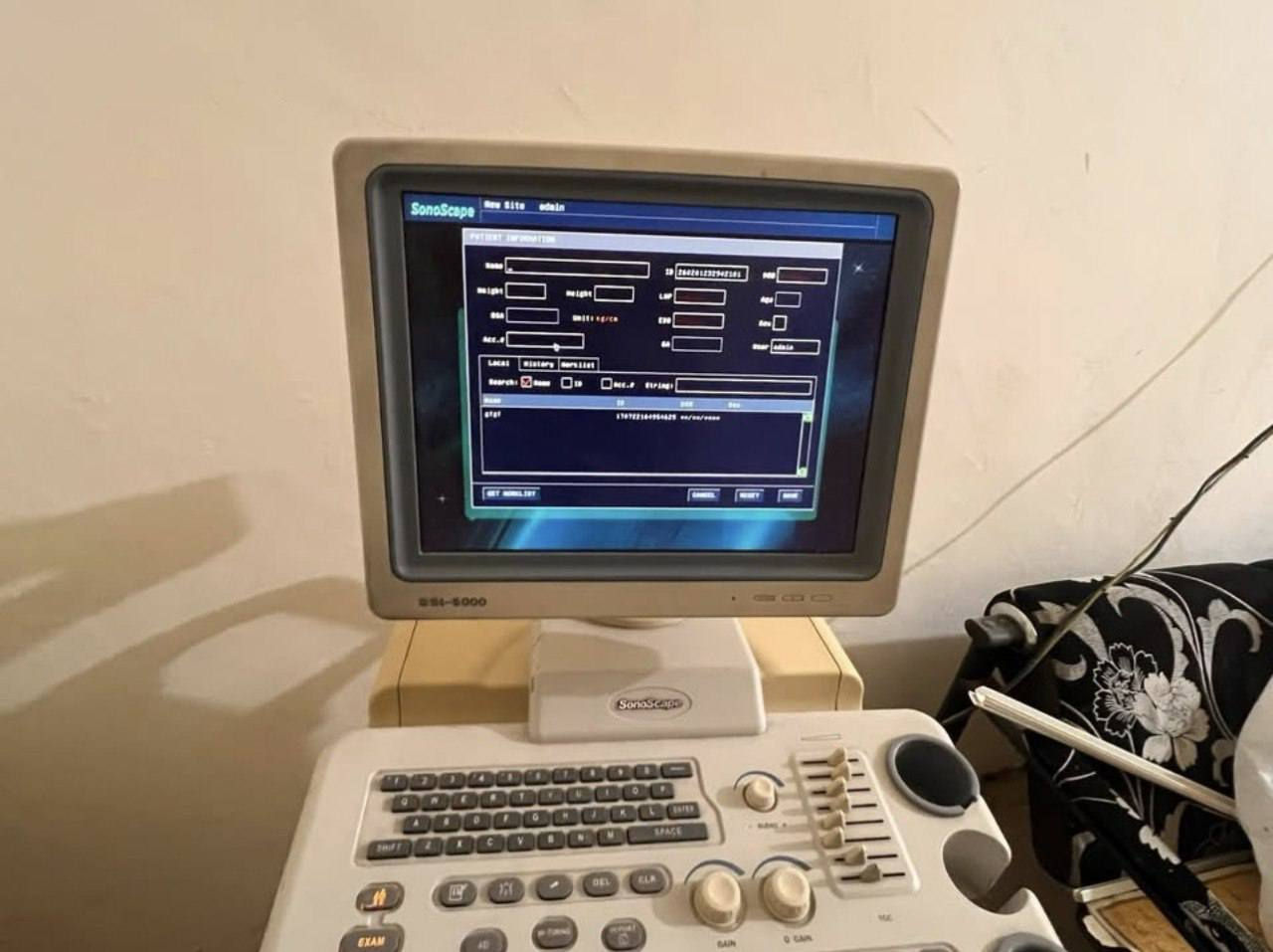 📢 إعلان بيع جهاز سونر مستعمل بحالة ممتازة
السلام عليكم ورحمة الله وبركاته
من رخصة الأدمن 🌹
🔹 جهاز سونر صيني نوع CC-5000
🔹 مستعمل استخدام قليل جداً
🔹 حالة نظيفة وممتازة
🔹 مع جميع المحتويات
🔹 عدد البروبات: 2
💰 السعر: 40 ورقة (قابل للتفاوض)
📍 الجهاز جاهز للفحص والتجربة
📞 للتواصل والاستفسار:
***********
***********
