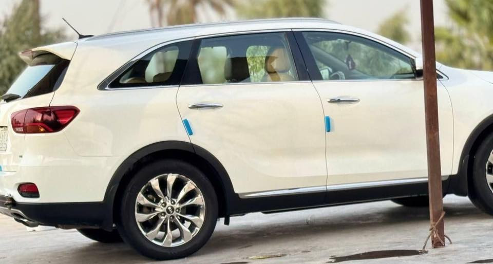 السلام عليكم للبيع سورنتو 2018
رقم بغداد 
كفاله عااامه 

ماشيه 177الف 
فول  ماعده الفتحه 
السعر 225وبيها مجال 
للاستفسار *********** 📞
