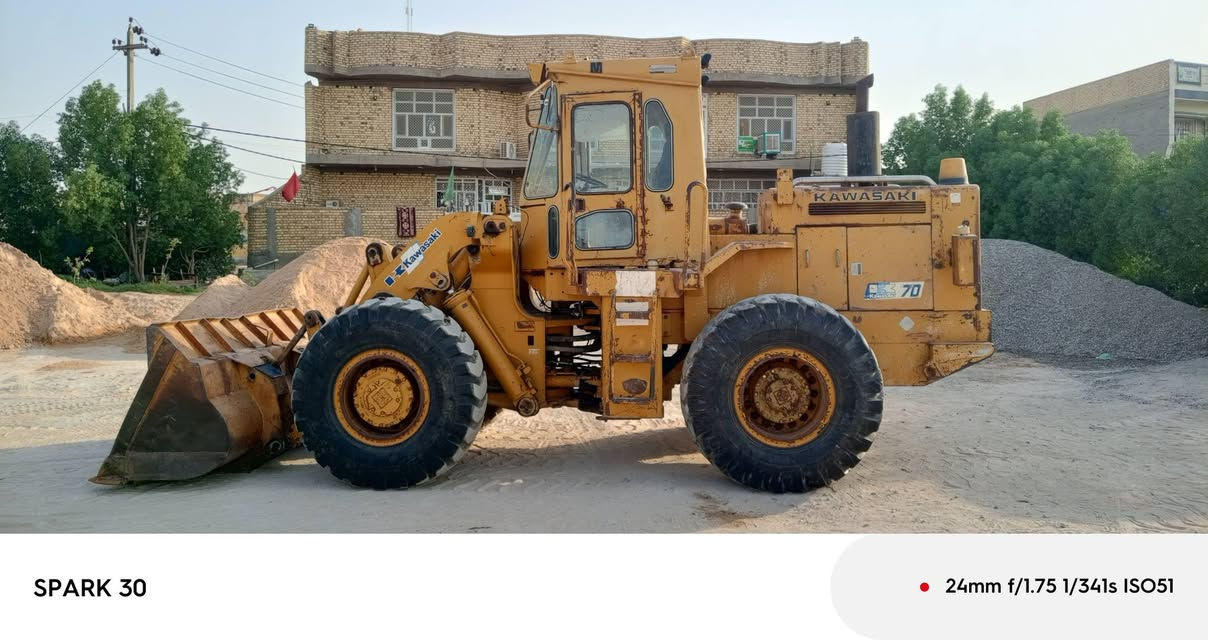 للبيع كاوسكي موديل 91مكينه وگير مكفولات تخم تاير سنويه جديده مشروع وطني مداور ثاني يوم  مكينه جاهزه للعمل ***********
