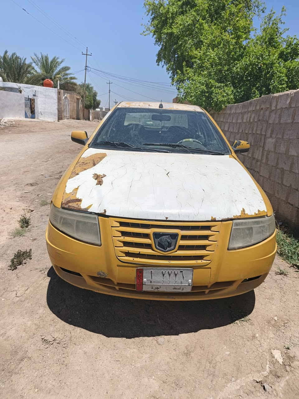 سلام عليكم 
سنمد سورن موديل 12  
يرادلها ترتيب وصبغ 
 كير جديد 
محرك نضيف 
تخم تاير 
حداديه نضيفه
سعرها 15 ورقه وبيها مجال 
عليها هيئه 
يعني ابيع ومالي شغله بيها 
راعيها يريد تحويل 
مكانها واسط
***********
