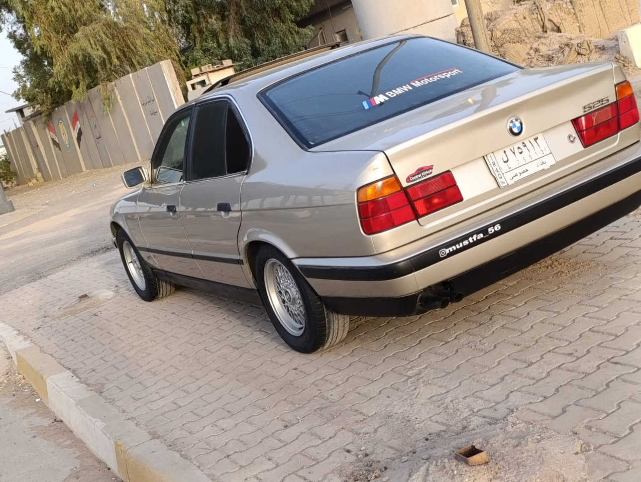 BMW
للبيع موديل 1991 محرك دبل فانوس جديد وكير جديد 
السيارة صبغ جمالية بدون ضربة 
سنوية اقل السنة وتخلص رقم بغداد مشروع وطني تايرات جديد صدر خلفي وأمامي جديد سيارة جاهزة على آخر حباية ما بيها أي مصرف او نقص 
للاستفسار ***********
السعر 65 وبي مجال 
مكاني كركوك
اني مكلف بالنشر خاص ما أجاوب الشراي يتصل على الرقم.
