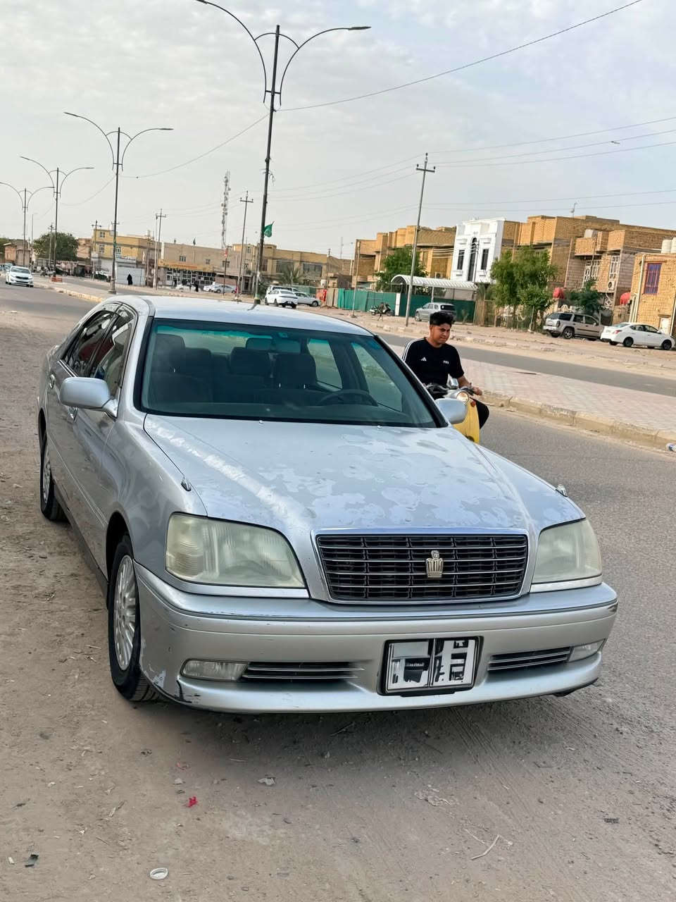 ملكه ادوات ادوات غرفه نضيفه جديده ماشيه 95 محركvvt300 مكصوصه من نص سعر25 بنيد وجنطه جاردات فقط استفسار *********** مكان السياره ذي قار
