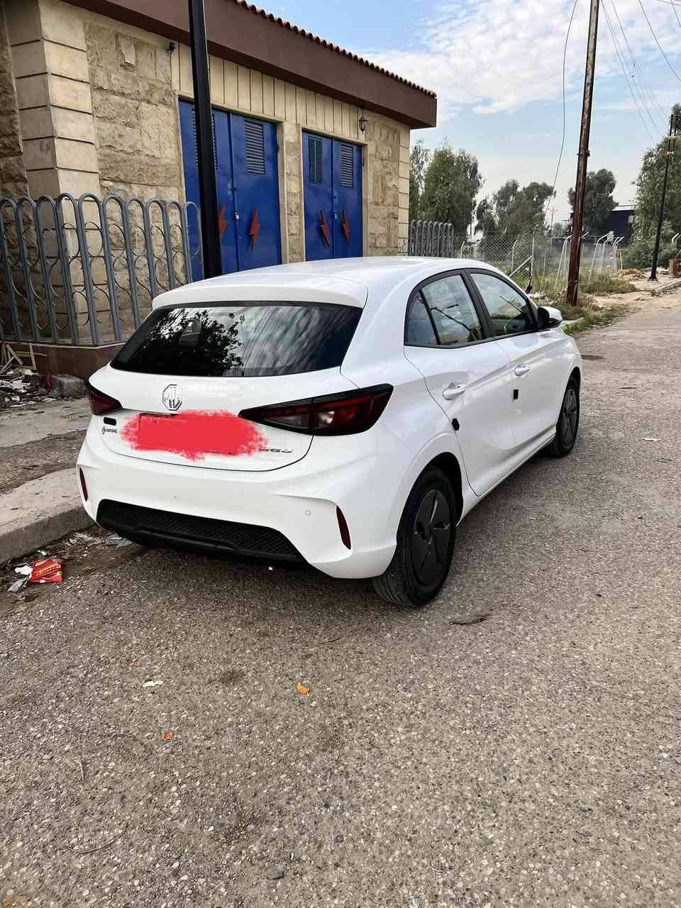 السلام عليكم Mg 3 2025 للبيع
السياره ماشيه 11000 رقم اربيل 
ضمان 6 سنوات كير ومحرك 
شاشه-كاميرا-حساسات-تحكمات استيرن-ABS-كير اوتو وعادي 
***********
