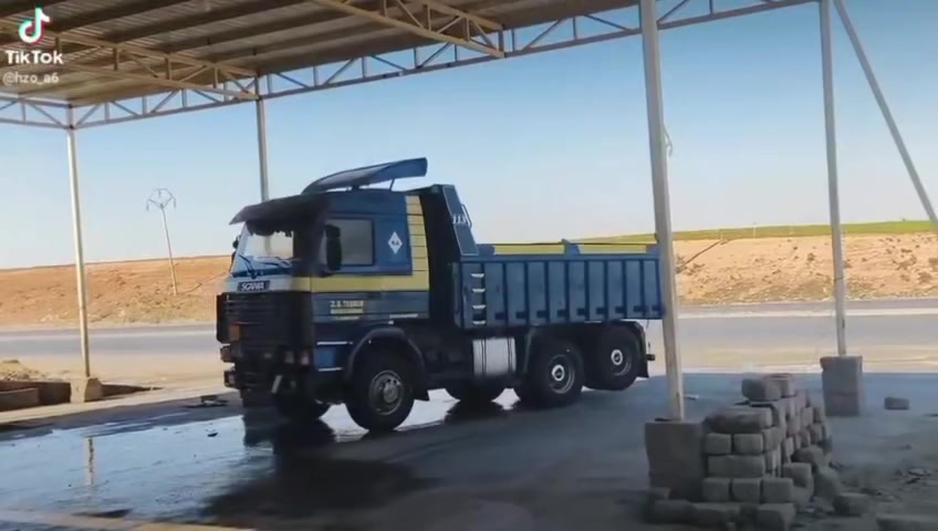 السلام عليكم سكانية 113 للبيع  رقم اربيل محرك وكير فحمي حصه كاز رقم الهاتف *********** خوان خاص ماجواب مكلف بالنشر
