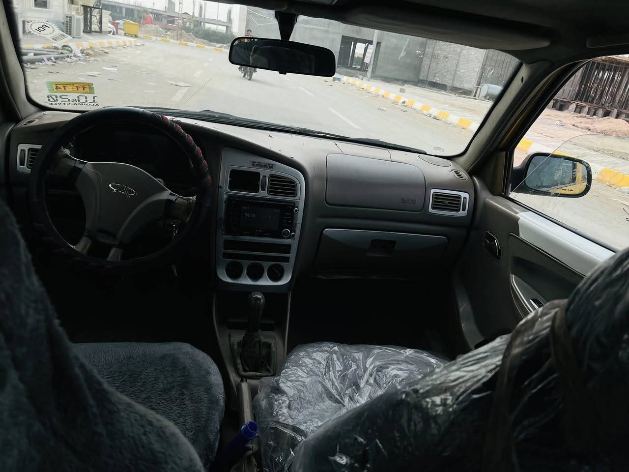 22$وبيها مجال !!
سلام عليكم للبيع شيري 2010محرك ابيض بلادي 
رقم بغداد مشروع وطني سنويه كير محرك شرط صدر خلفي امامي جديد تخم تاير جديدتبريد +تدفئه سياره بلاديه بدون صبغ ولا حادث كهربائيات كلها شغاله مسجل عالي ناص رونات كلها شغاله غرفها نضيفه 
22وبيها مجال !! ***********
