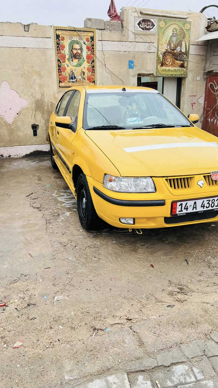 سلام عليكم سمند للبيع موديل ١١ راعي موجود سنويه بعده ما منتهيه سياره مكينه وكير حلوات تبريد شغال كهربيات كله شغاله حداده نص عمر مكاني البصره الرقم ***********
