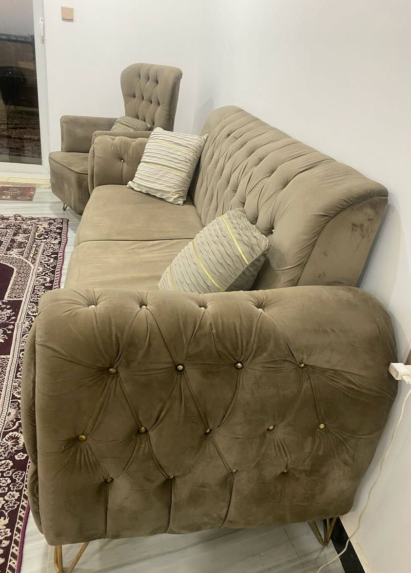 السلام عليكم بيع تخم قنفات نظيف كولش عدد مقاعد 5 متوازيه ع البيعة عندي سفر السعر ٥٠٠ وبي مجال


**إذا كنت صاحب هذا الإعلان وتريد حذفه لأي سبب، رجاءا أرسل رسالة إلى الدعم الفني**
