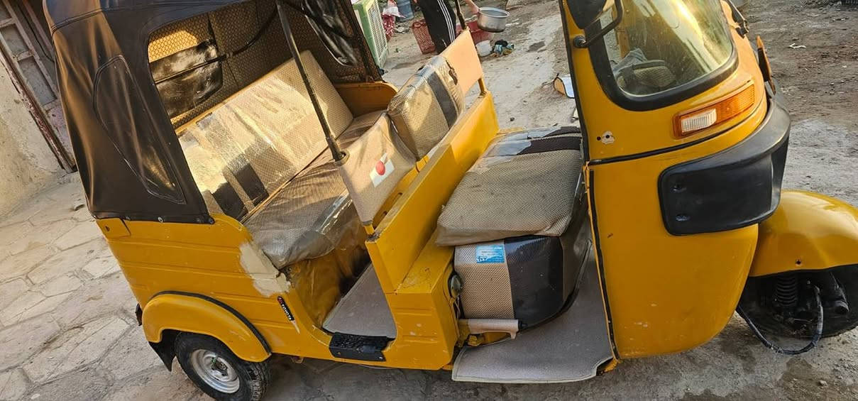 اوراق سعر ٣٤٠٠ وبيها مجال ١٨ كامله من كلشي ***********
