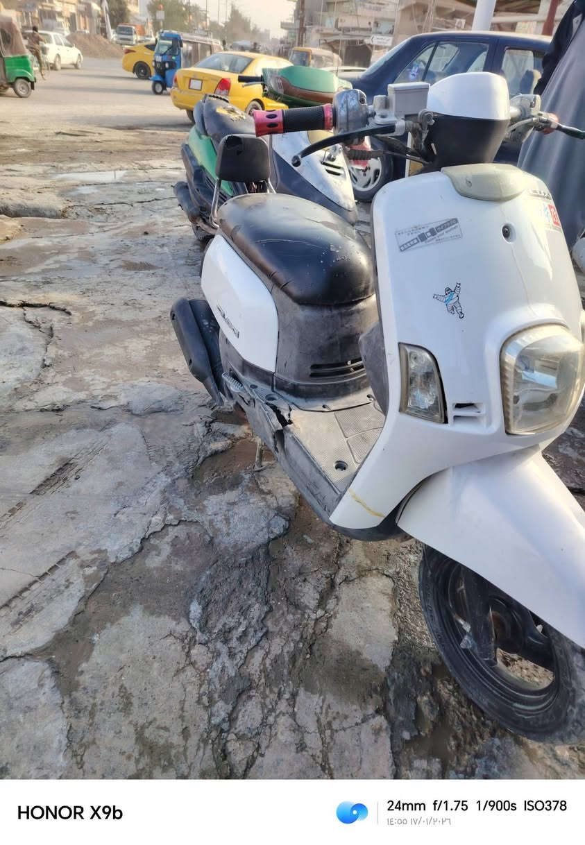 دراجه بوليس محرك نضيف دراجه نضيفه كامله بس شغل وتطله كفرات جداد.  السعر ٤٢٥ وبيهة مجال  للتوصل ***********🏍️🏍️🛵🛵
