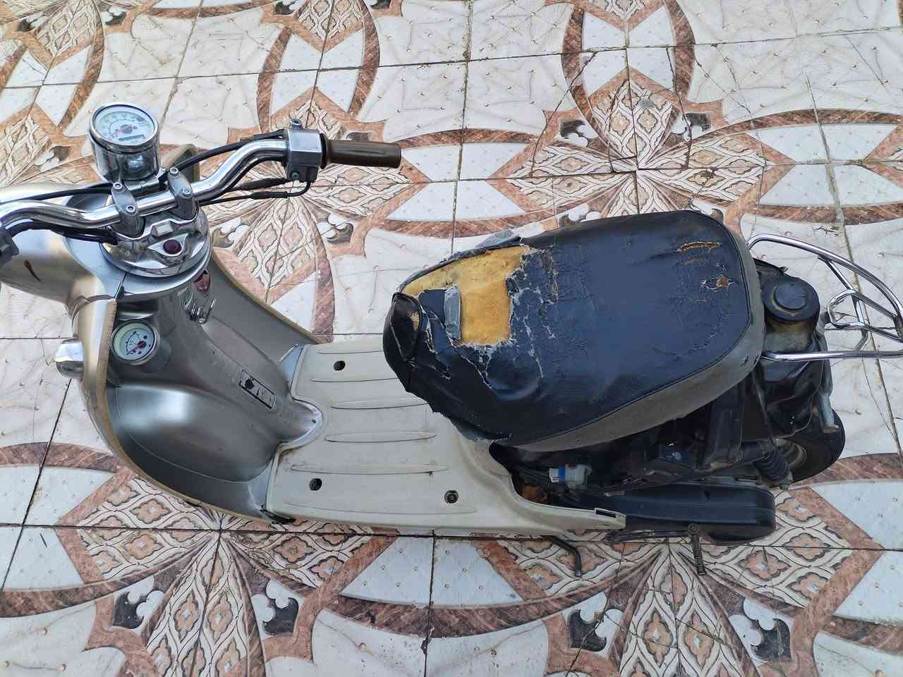 السلام عليكم للبيع عبد الحيلم فحل مفتوحه بستم وبوشه صوت مكنيه ناعم شرط شلعه ومعدل وراق كفراته موجودات سعر 200 وبيه مجال للشراي


**إذا كنت صاحب هذا الإعلان وتريد حذفه لأي سبب، رجاءا أرسل رسالة إلى الدعم الفني**