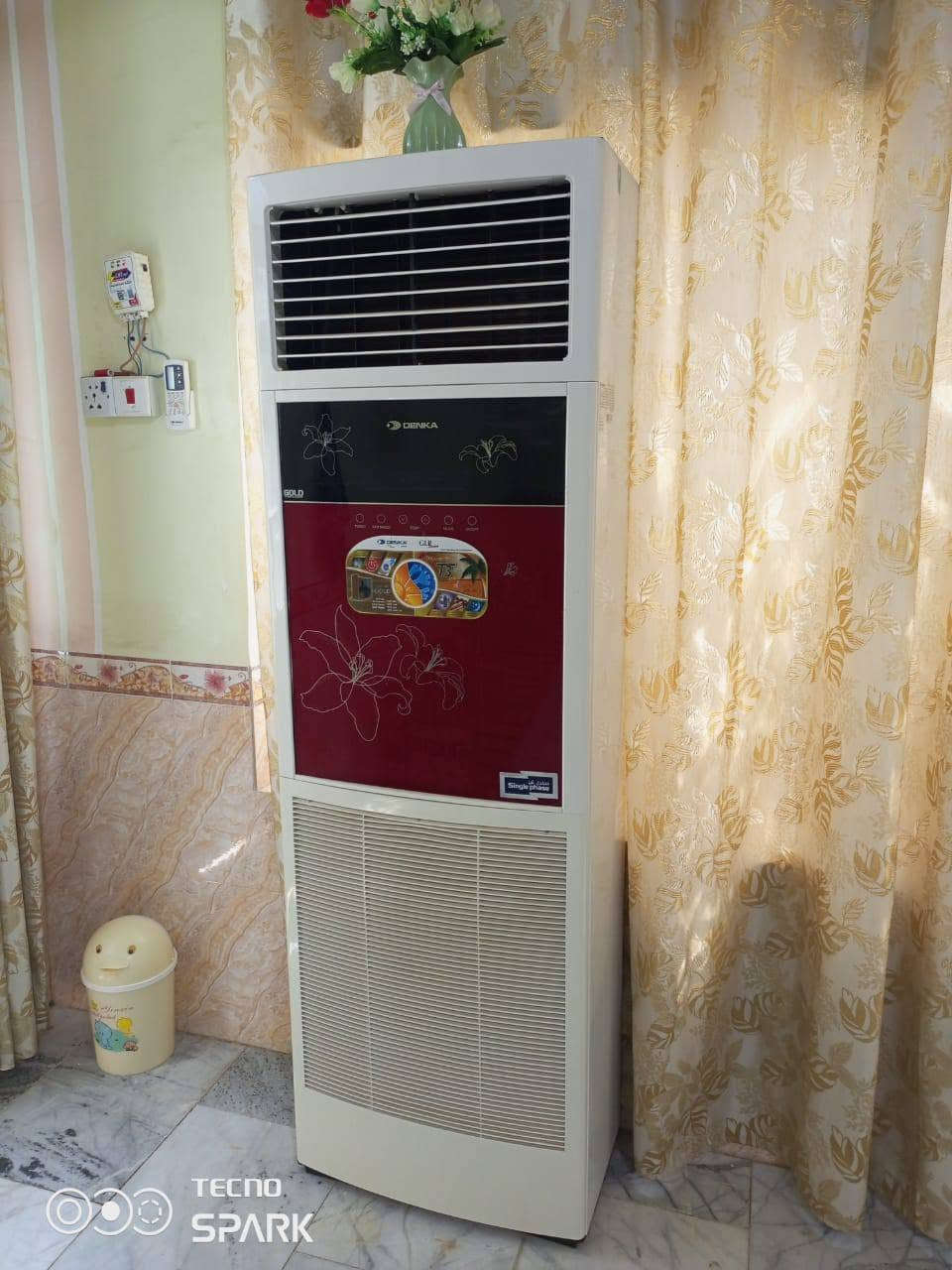 السلام عليكم
سبلت ٣ طن للبيع شرط نظيف أو ما داخل تصليح أبد والتبريد مالته قوي
ملاحظة: مكلف بالنشر رقم صاحب السبلت : ‏‪***********‬‏
