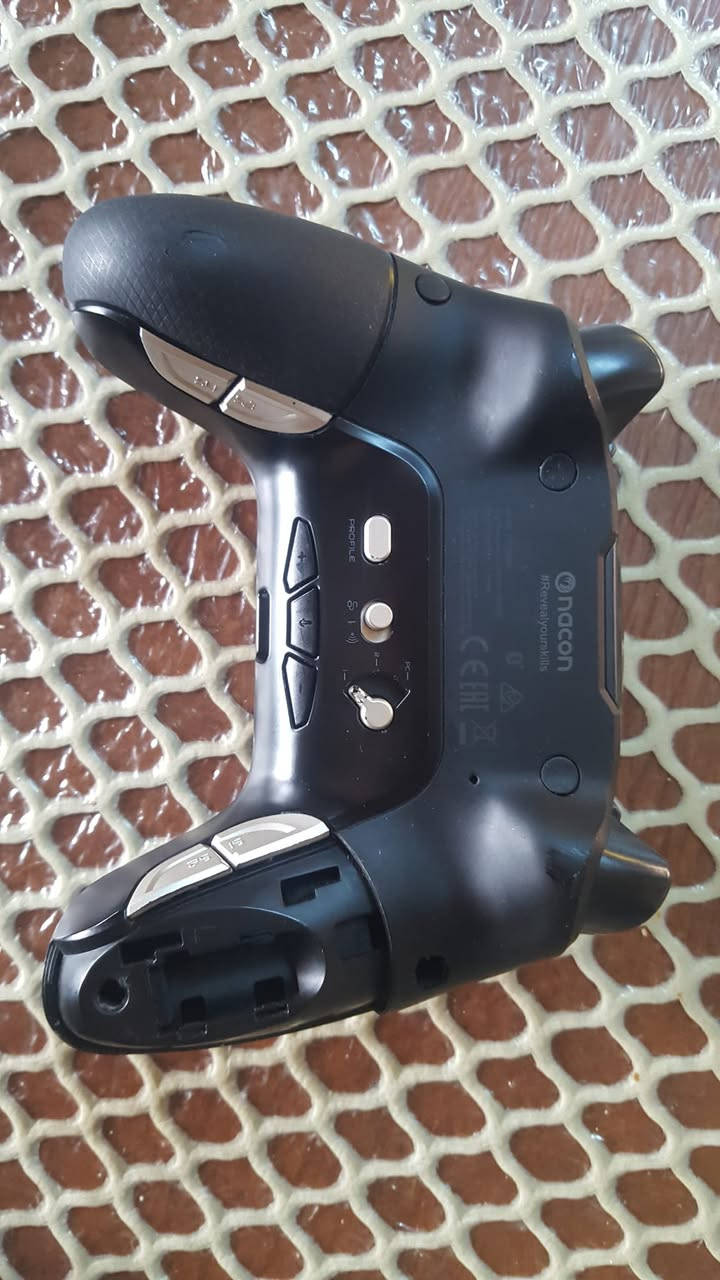 جوستك ناكون 3 احترافي يشتغل واير  بس نقص قبق الضهر مامثر سعر ٣٥ الف  شراي اتصل عل رقم  *********** بغداد زيونه ما جاوب تعليق شراي اتصل وتدلل
