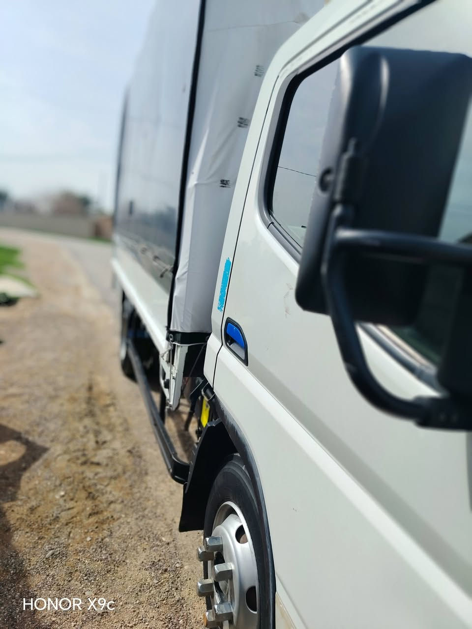 السلام عليكم ورحمة الله وبركاته
اخوان كنتر للبيع السيارة گير محرك خير من الله بدون ضربه ولاصبغ تدفئه تبريد رقم سليمانيه بسمي لل29 تايرات ماشي عليهن موسم واحد السعر ٢١٥ للاستفسار الاتصال على الرقم ***********
