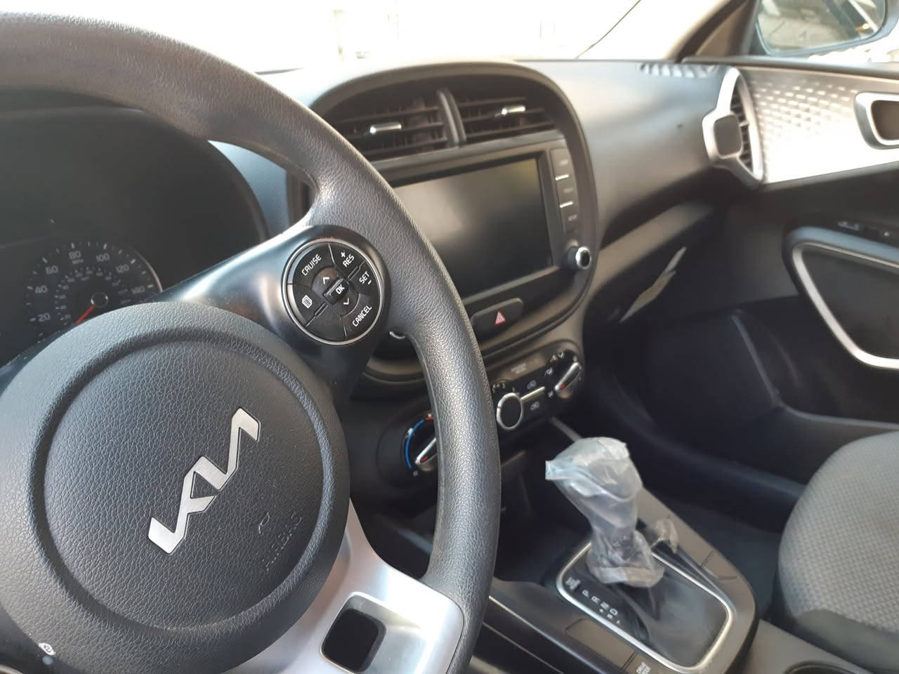 للبيع ..كيا سول موديل ٢٠٢٢ رقم اربيل باسمي وارد امريكي محرك ٢٠٠٠ دوش فئة Lx ماشيه لحد الان 30 بالميل قابله للزياده  كلشي بيهه بلادي باستثناء حادث امريكا باب خلف السائق للتاكيد مع رقم الشاصي للاستفسار ***********
