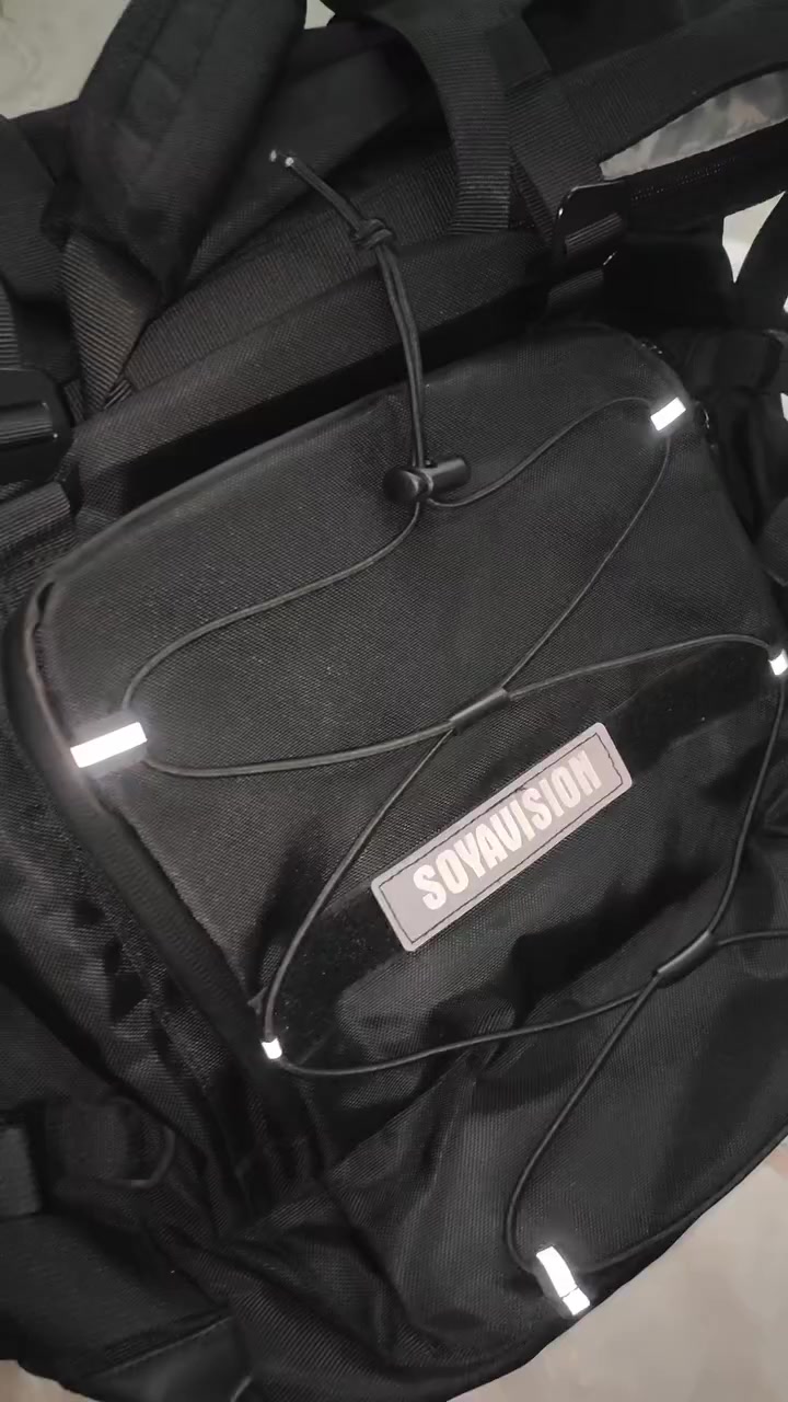 1- زوج حقائب لون اسود جدد ماركة SOYAVISION أصلية مصممه BMW R1200GS ADV وترهم على اغلب الدراجات مثل ما موضح سعر الزوج 100 الف قفل وسعر القطعه 60 الف . 
2- حقيبه واحده ماركة  Rhinowalk أصلية (جديدة) - لون زيتوني مميز السعر 65 الف. 
عنواني بغداد المدائن الورديه وتوصيل موجود 
***********
