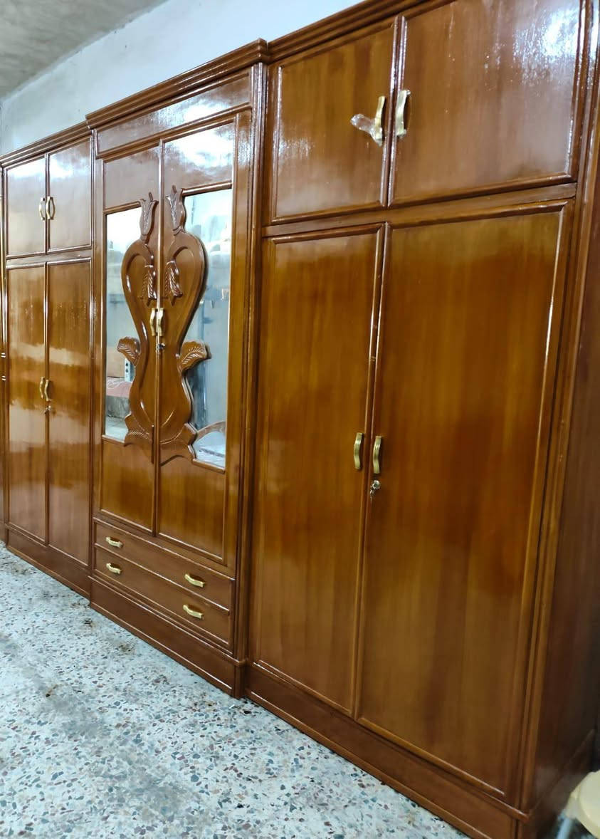 كنتور 6باب وملحق صباح درجه اولى اب 350عنوان بغداد حي الجهاد ***********
