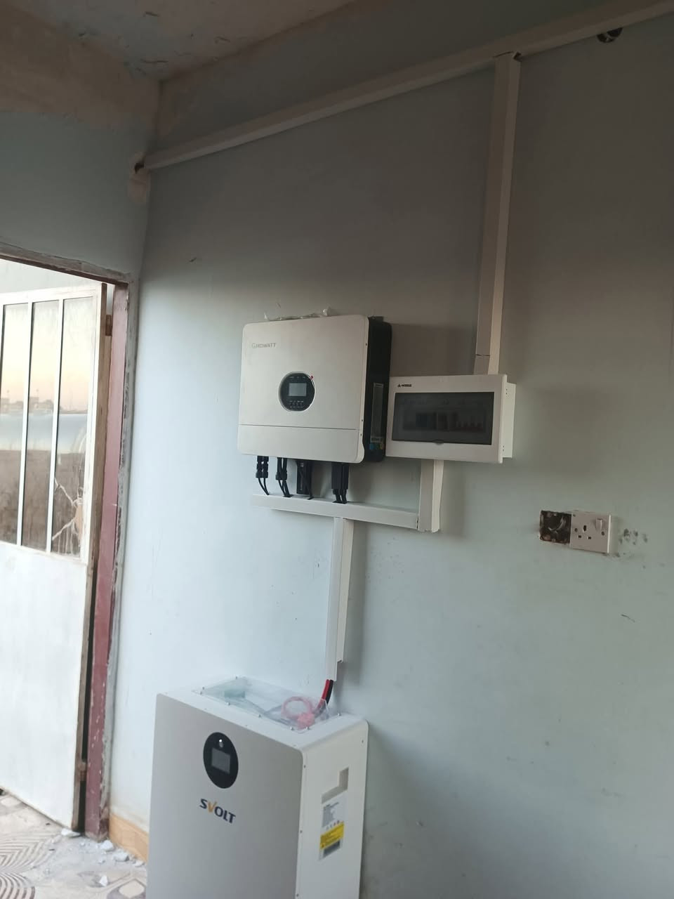 من عروض شركة الحجاب للطاقة الشمسية
✅🌟تم تنصيبها للأخ (محسن عبيد ابو مصطفى) في الشرقاط اسديرة وسطى📍 

              ⚡بقدرة ⚡

20-امبير نهاري ☀️
17_ امبير ليلي 🌙

✅ تظمنت المنظومة الشمسية 🔆
 
10_ألواح من شركة لونجي 620 واط 
 بقدرة توليد ⚡(2.5امبير) (مؤسسة)   
 بظمان ١٥ سنة ✅
 
2_ بطارية ليثيوم من شركة (Svolt) 17 كيلو واط بقدرة توليد⚡17 امبير لمدة 5 ساعات ⏱️ 🛑 
بظمان 5 سنوات ✅

3 _انفيرتر من شركة (كرواط) 🟢
بظمان 1 سنة✅ جناحين 

☀️نقدملك هذة المنظومة مع صيانة 🛠️مجانية لمدة سنة
وظمانات حقيقية واستبدال اي عنصر تالف 👍

________________________________________
_________________________________________

🔴نعمل ليلا 🌙 مع نهار،☀️

✅غايتنا أرظاء زبائننا  الكرام ومواعيدنا معهم ⚡✅

🎉حياكم الله في شركة الحجاب للطاقة الشمسية 🎉

الهاتف للأستفسار
 
*********** الاستاذ فرحان

العنوان_الشرقاط_اسديرة_الفياض
