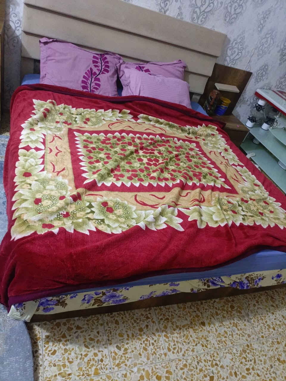 سلام عليكم غرفه ٥ خمس قطع كنتور ٦ بيبان سعر 450  وبيها مجال شي بصيط


**إذا كنت صاحب هذا الإعلان وتريد حذفه لأي سبب، رجاءا أرسل رسالة إلى الدعم الفني**