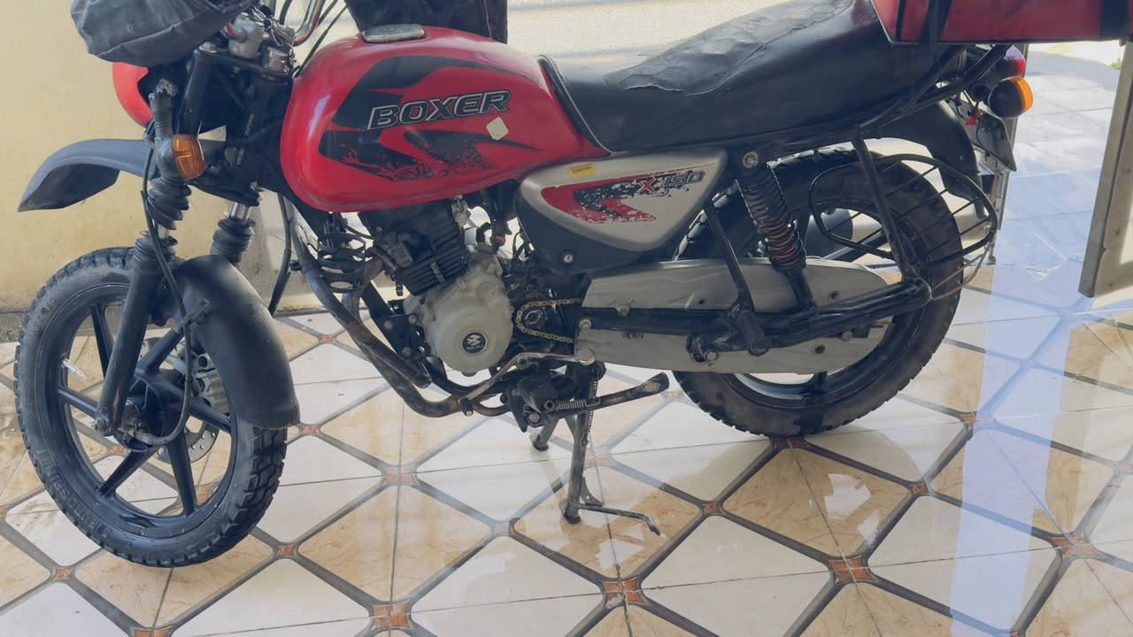 🏍️ دراجة للبيع بوكسر 150cc  موديل 2021
مرقمة

سنويه باسمي 

المواصفات والتفاصيل:

 محرك شركة وجاهز

• المحرك: مجفت بالشركة (جديد ونعومة بلاد).

• الكهربائيات: كلها شغال (100%).

• النقص: بس الكيج عاطل فقط مال بانزين شغاله. بس  وكم شغله بي خفيفه  مو مهمه 

• السعر: مليون و900 ألف (وبي مجال للشراي)

سنويه باسمي 

📍 المكان: [ صلاح الدين تكريت ]

📞 للتواصل: [***********] أو مراسلة الخاص
