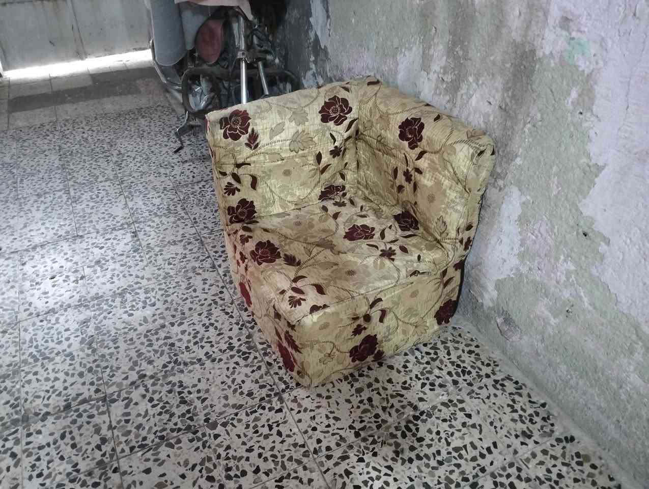 سلام عليكم حبايب كلبي ديوان 6 قطع 

60  رايده نضيف وجبير


**إذا كنت صاحب هذا الإعلان وتريد حذفه لأي سبب، رجاءا أرسل رسالة إلى الدعم الفني**