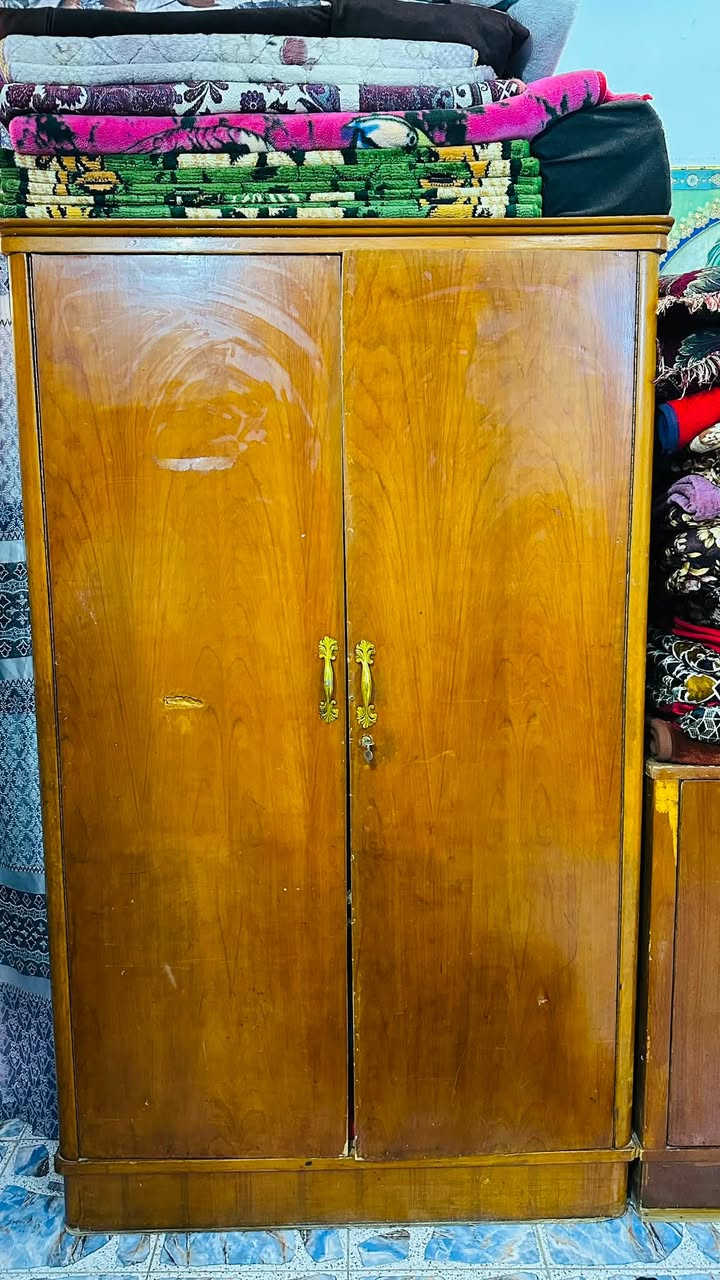 كنتور 2 باب + بوفية  بـ 150 الف قفل / كوفة / جسر الامام علي (ع)

للتواصل واتساب ***********
