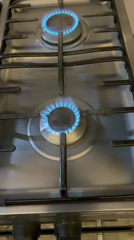 طباخ مستعمل خمس عيون للبيع السعر 120الف وبي مجال للعزاز التواصل على الخاص


**إذا كنت صاحب هذا الإعلان وتريد حذفه لأي سبب، رجاءا أرسل رسالة إلى الدعم الفني**