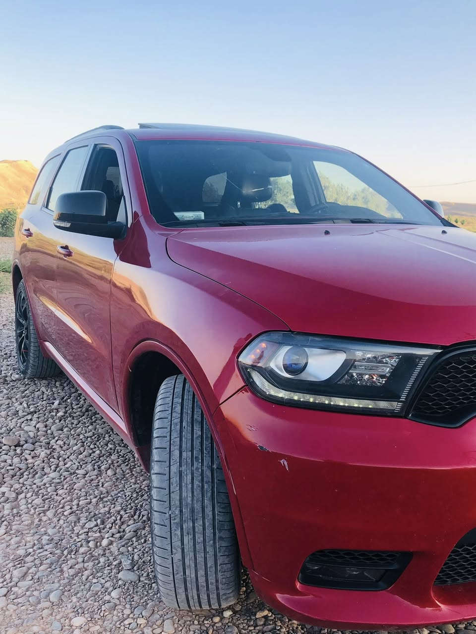 السلام عليكم DODGE DURANGO 19 GT BLACK TOP
3,6 V6للبيع محرك سته سلندر 

:مواصفات السياره

سقف سلايد 

كشنات تدفئة

صندوق كهربائي 

تشغيل عن بعد 

شفتات ستيرن 

نقطه عمياء وتو ستوب 

ECO,SPORTانضمهة قياده 

تضليل المرايات

توقف ذاتي Auto Stop

حساسات خلفيه 

Anndroidplay/Carplay

كشنات/الكنتارا وجلد

 وارد امريكي miالسيارة ماشيه الف93

 السياره مابيه اي نقص تخم تايرات جديده حداديه 

السياره مابيه حادث بس بيه طخه بل خامرلغ عكس السايق مبدل وربع الباب مطخوخ يعني السياره بيه قطعتين وبارد باب السايق .ومحرك امبدل بلادي٢٠٢٤  غير ذني السياره مكفوله 

سبب البيع: السفر بدال منعوفه بل بيت كلنه انبيع وشايف خير اليشترية.

1C4RDJDGXKC586071 رقم الشاصي

مكان السياره كركوك

سعر السيارة 240

رقم تلفون *********** 

للاستفسار اتصال على واتساب فقط او مراسله صفحتي
