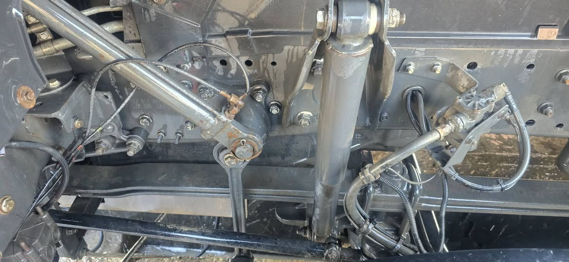 سلام عليكم .مارسدس اكسور موديل2005 دمعة كلج كير كهربائي
شاصي كير مكينة كلة مكفول   كفالة عامة تخم تاير الراس 
سنوية نافذة ب 2025
عربانة أوربي  3 محاور تك تاير
دنكير ساف هوة مضبط كلة جديد 
مطبخ او ثلاجة . سلة مال سبيرات 
سيارة خير من 
 اللة تشتغل ع خط البصرة 
السعر خاص اتصل او تدلل 
*********** اتصال +وتساب
