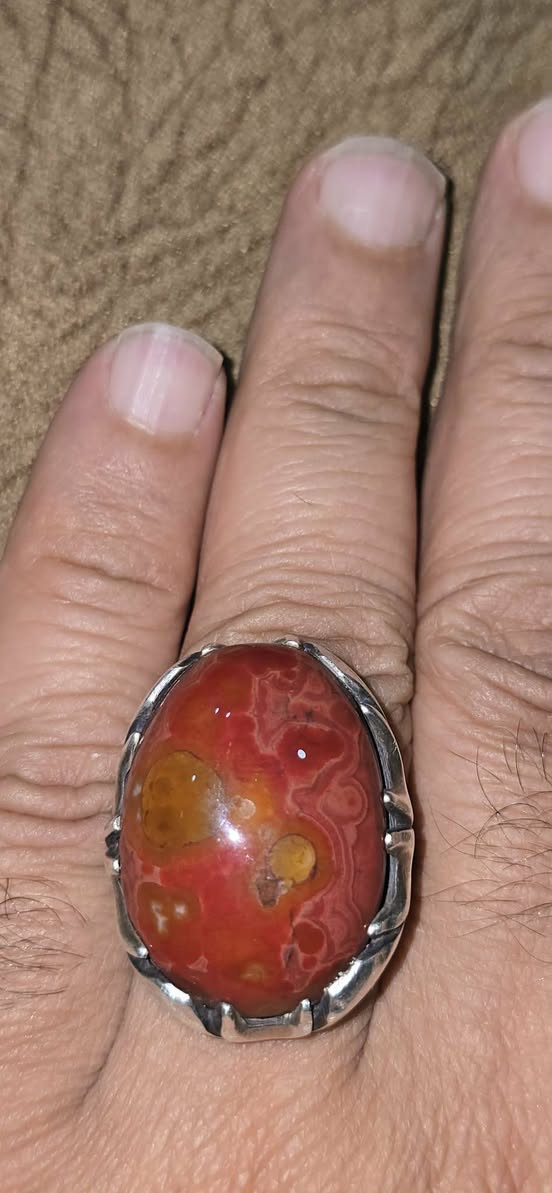 ياالله السلام عليكم كل عام وانتم بخير 
متاح خاتم سليماني احمر لعشاق السليماني صياغة علي عنوز ثقيله جدآ مكاني السماوة ***********
