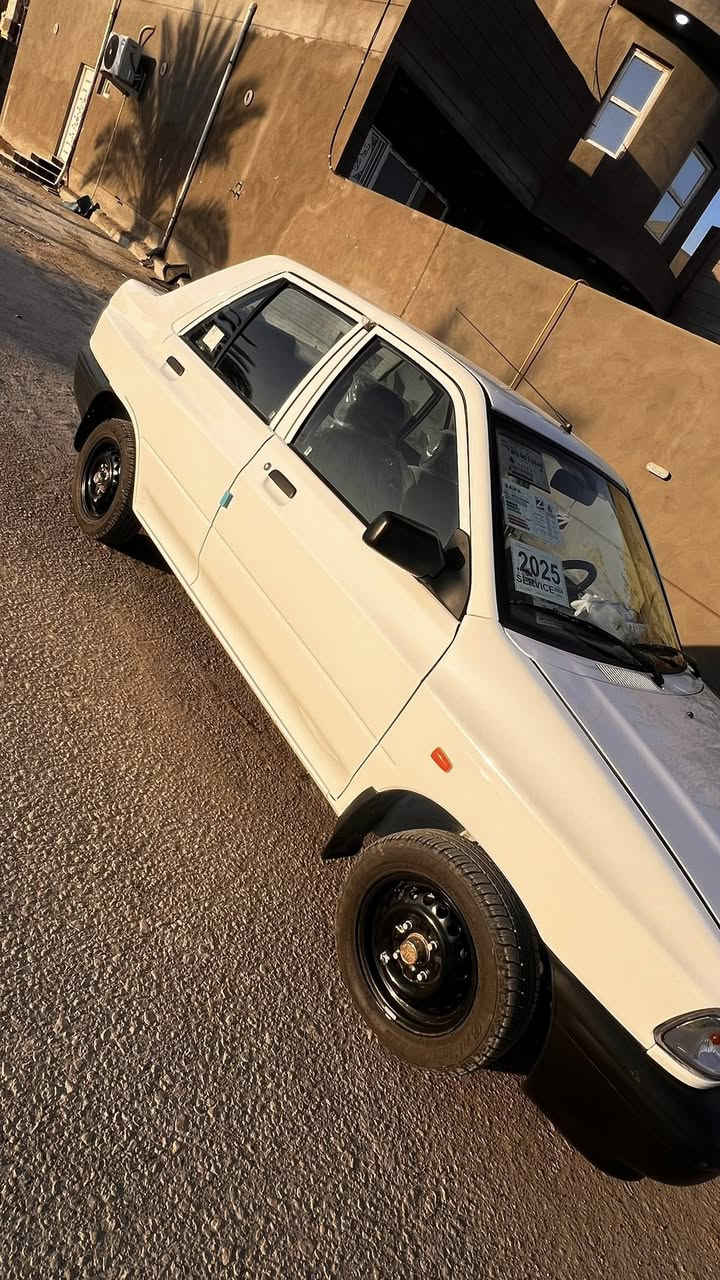 السلام عليكم (مكلف بل نشر )سايبا 2025لون ابيض رقم جديد بعده بوضع الشركه السياره مثل ماشوف كدامك السياره كفاله عامه اخت الزيرو ماشيه3000مامتعوبه مكان الديوانيه حي الفرات السعر 79وبيه مجال للشراي اتصل وبيك خير ودلل ***********
