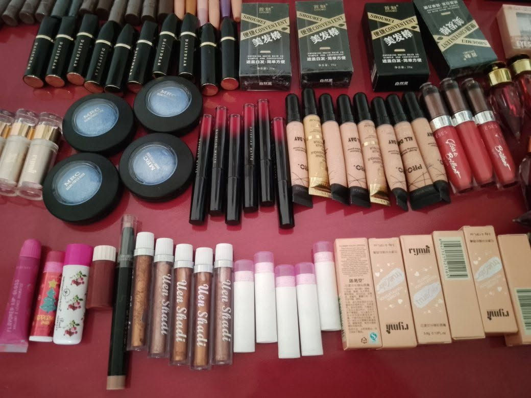 بنات شلعه مكياج للبيع العدد 115 قطعه ب 35 الف دينار


**إذا كنت صاحب هذا الإعلان وتريد حذفه لأي سبب، رجاءا أرسل رسالة إلى الدعم الفني**
