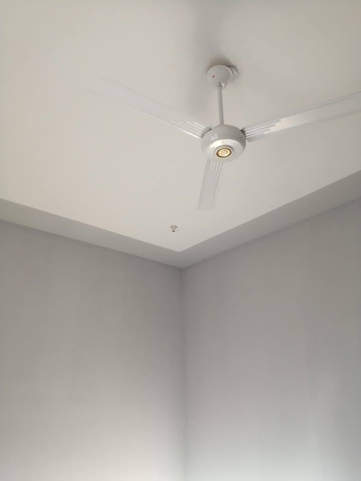 السلام عليكم... جزء بسيط من عملنا.. 
(صباغ) متفرغ حاليا نشتغل كافه ا نواع ال صبغ واجهيات والداخل وكذالك الحديد بنواعه (تزفيت) السطوح والماستك( والتابكوو) كامل تسليم  اسعار مناسبه وشغل نظيف وصور عملنه موجوده.. والرزق لجميع يارب
ومن الله التوفيق.. 
*********** اتصال وكذالك واتساب
ابو جنيد الطائي..
