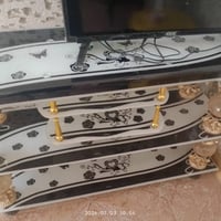 ميز • ثلاجة • طاولة