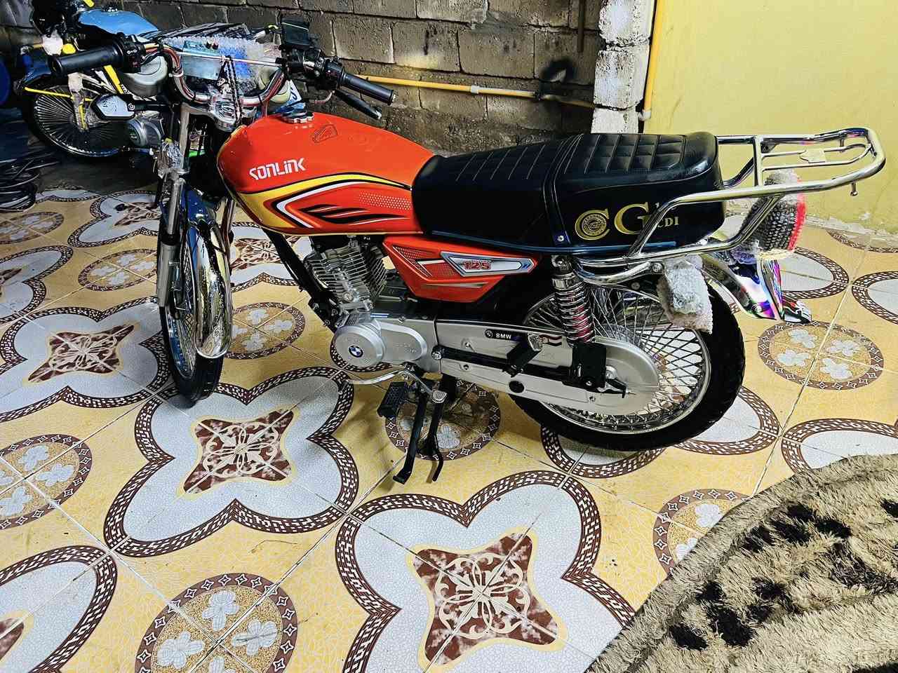 السلام عليكم 3دراجات للبيع 
تايكر 25كلو شرط ما صار شهر من شديتو  كلو شرط مما مظخوخ صبانه

تايكر الاسود 24هم كلو شرط وضع شركه ما مفتوح نشاط فول كلشي شقال 

تايكر ازرك 24كلو شرط وضع شركه ما مطخوخ صبانه وكلشي شقال 

مكاني شرقاط الاتصال  _ ***********
رجائن مو شراي لا تتصل
