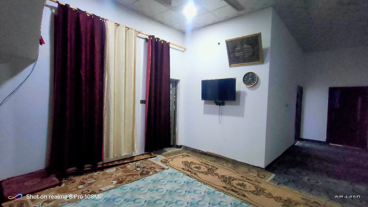 بيت للبيع المساحة 157م مسلح جديد 
منطقة 36 يقع على شارع 20 مقابل مدرسة 🏫 الفرسان 
غرفتين نوم صاله مطبخ براني صحيات داخلية وخارجية 
للاستفسار اكثر اتصال ع أرقام المكتب المعالي للعقار حي العسكري قرب النجده بالسماوة 
***********
***********
