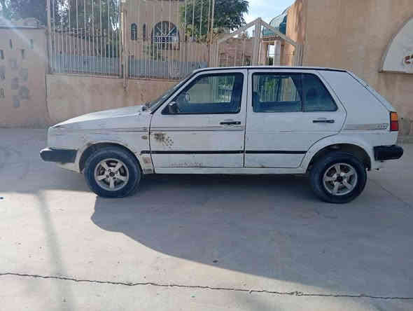 فۆڵگس واگن  سیارەیە جوانو پاک گێرو مەکینە و کارە بایو هەموی بەشەرت بێ موشکیلە سعری 6گڵا قوفڵ  *********** كالار
