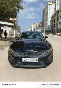 k5 موديل 2021 وارد امريكي حادث جدا بسيط بدون ايرباك صور الحادث مرفقه ر...
