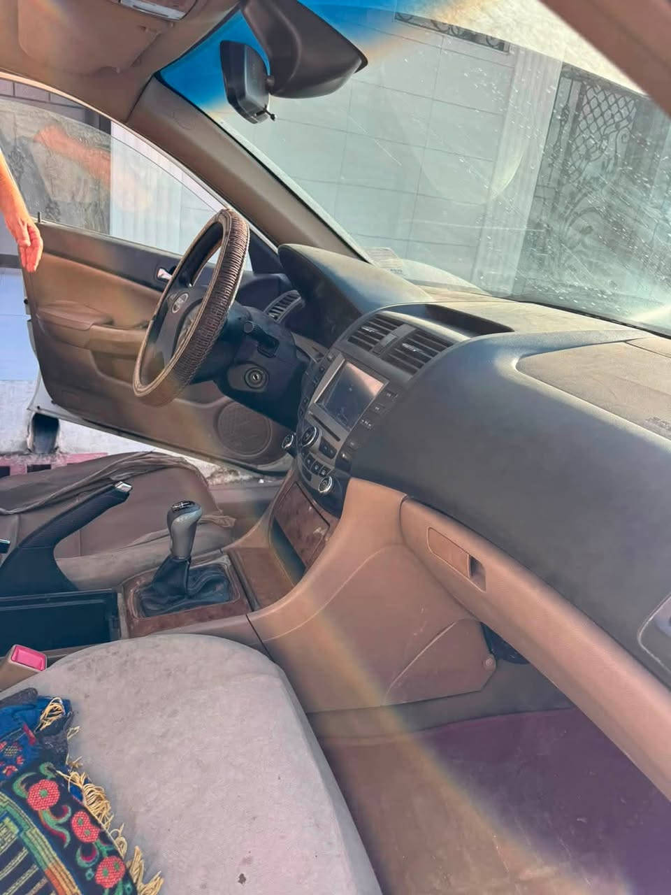 BYD 2013 
بدون صبغ اكو رصعات وملاحظات باسم صاحبها السعر 68 رقم صاحبها ***********
